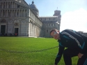 Pisa, kako predivna trava za igranje fudbala! :) Pisa, kako predivna trava za igranje fudbala! :)